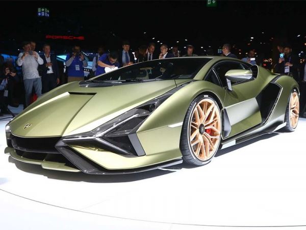 Lamborghini полностью отказалась от участия в автосалонах
