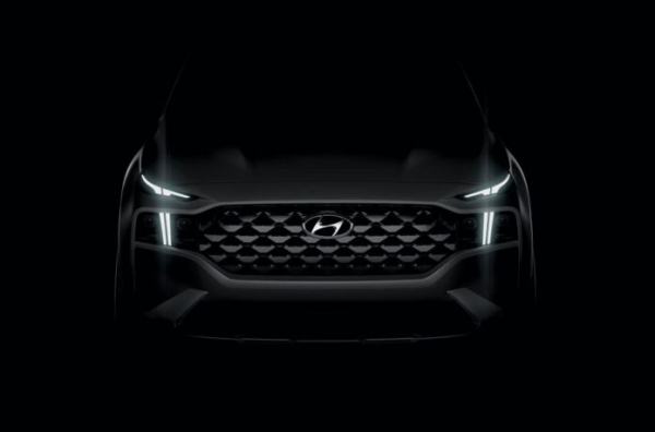 Обновленный Hyundai Santa Fe удивит Т-образной оптикой