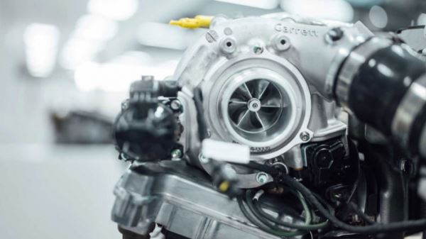 Mercedes поставит на серийную модель электрический турбокомпрессор